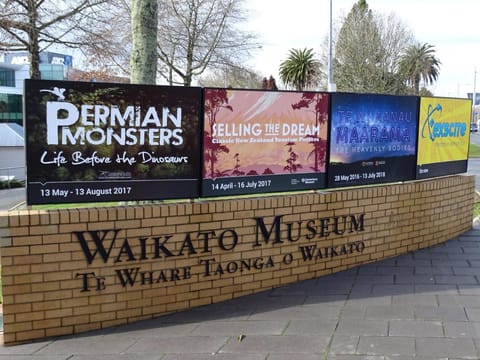 Argent Motor Lodge Motel in Hamilton