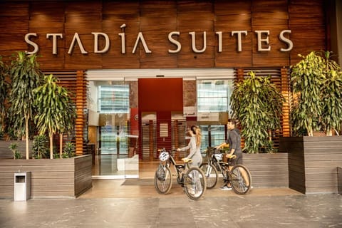 Stadia Suites Mexico City Santa Fe Hotel in Mexico City