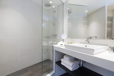 Garden-Elysee Hotel in Paris