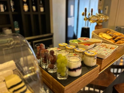 Eiffel Villa Garibaldi Hotel in Paris