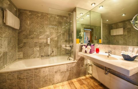 Leonardo Royal Hotel Köln - Am Stadtwald Hotel in Cologne