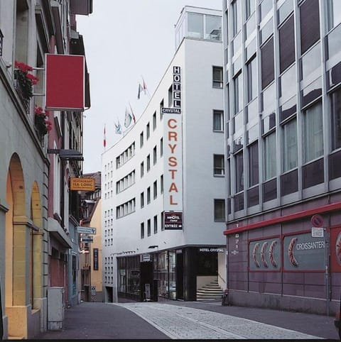 Crystal Hotel Hotel in Lausanne