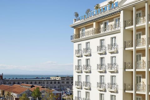 Mediterranean Palace Hotel in Thessaloniki