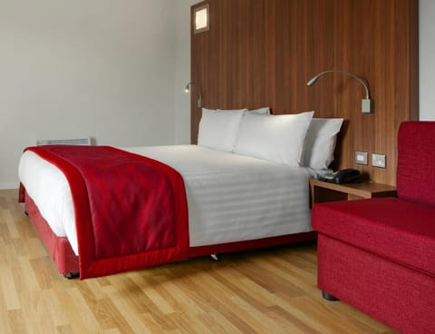 Ramada Encore Newcastle-Gateshead Hotel in Gateshead