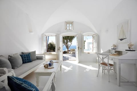 Atrina Canava 1894 Hotel in Oia