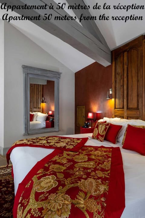 Le Clos Violette et Le 11 D'Aglaé - Appart' Hôtel de Charme Design de Luxe Apartment hotel in L'Isle-sur-la-Sorgue