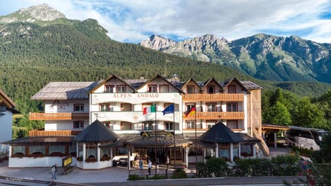 Hotel Alpen Hotel in Trentino-South Tyrol