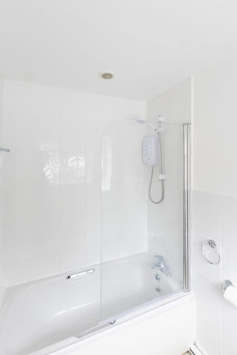 OYO Blenheim House Hotel in South Derbyshire District