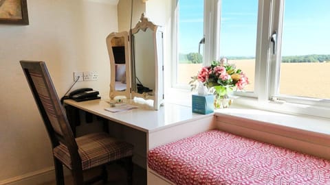 The Pheasant Public House & Hotel Inn in Babergh District