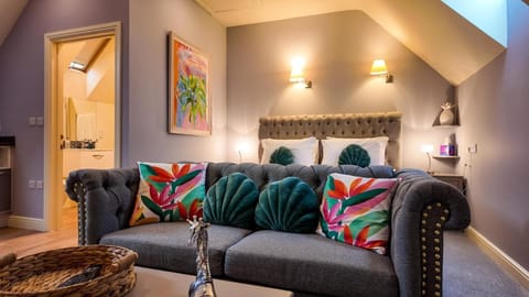 The Pheasant Public House & Hotel Inn in Babergh District