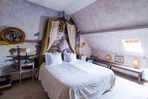 Le Clos Saint Paul Hotel in Île-de-France