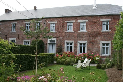 B&B La Chambre d'à Côté Bed and Breakfast in Wallonia, Belgium