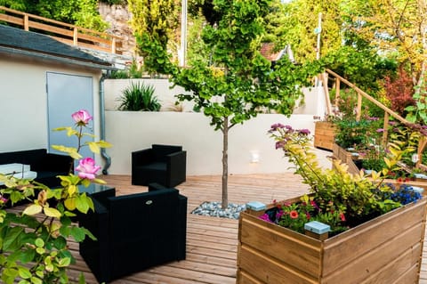 Logis Hôtels Troglododo Hotel in Centre-Val de Loire