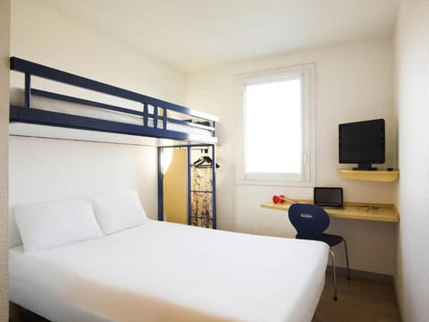 ibis budget Orly Chevilly Tram 7 Hotel in Chevilly Larue