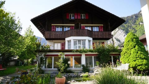 Adventure Guesthouse Interlaken Bed and Breakfast in Interlaken