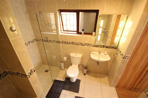 Saltycrax Backpackers Hostel in Cape Town