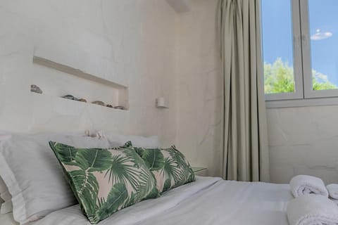 Adonis Hotel Studios & Apartments Hotel in Naousa