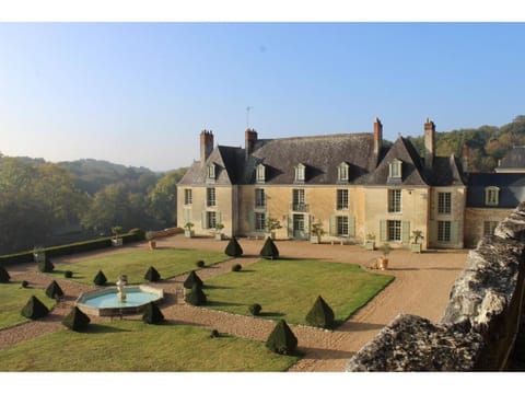 Château d'Hodebert Bed and Breakfast in Centre-Val de Loire