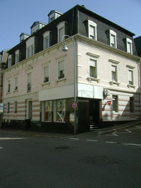 Du Russel Suite Apartment in Baden-Baden