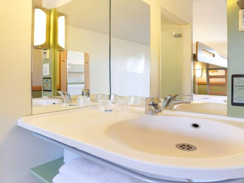 First Inn Hotel Hotel in Apt