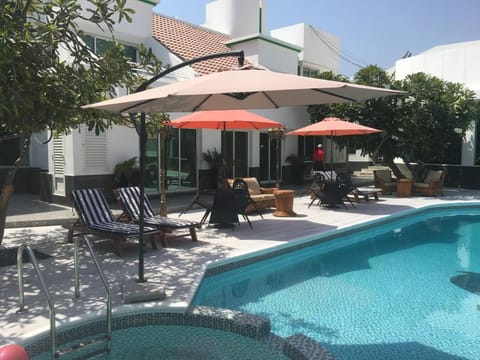 Al Khalidiah Resort Hotel in Al Sharjah