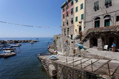 Scorci Di Mare Bed and Breakfast in Riomaggiore