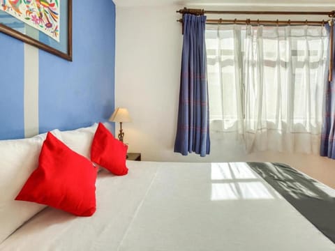 Capital O Parador Crespo Hotel in Oaxaca