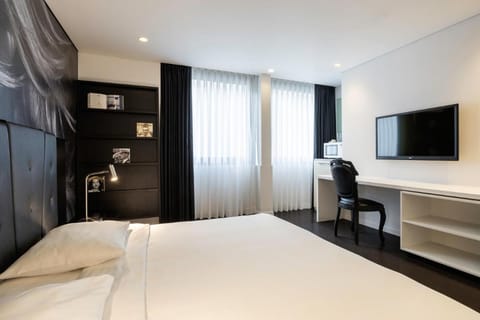 B-aparthotels Regent Apartment hotel in Brussels