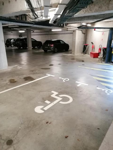 Terres de France - Appart'Hotel Quimper Bretagne Apartment hotel in Quimper