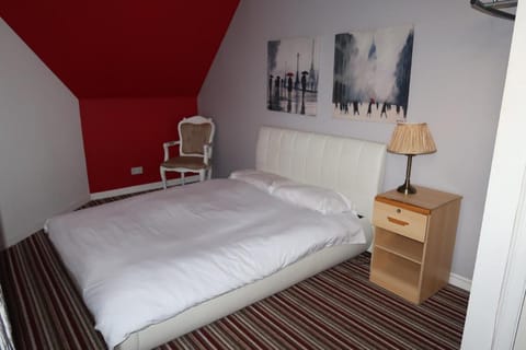 Sanctuary Hotel - En Suite Rooms Hotel in Aberdeen