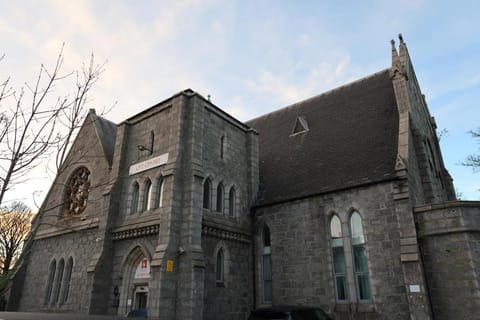 Sanctuary Hotel - En Suite Rooms Hotel in Aberdeen