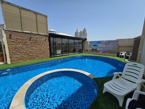 TRIANON ROYAL HOTEL Hotel in Abu Dhabi