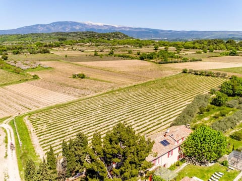 Le Mas de Plein Pagnier Bed and Breakfast in Mazan