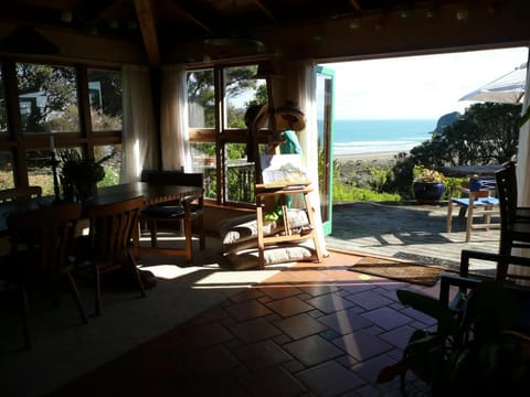 Bethells Beach Cottages Apartment hotel in Auckland