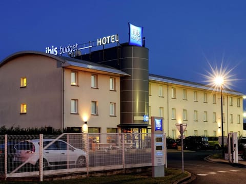 ibis budget Orleans Ouest Meung Sur Loire Hotel in Centre-Val de Loire