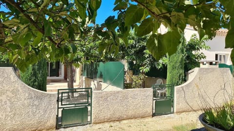 Au Mont Gaussier Vacation rental in Saint-Remy-de-Provence