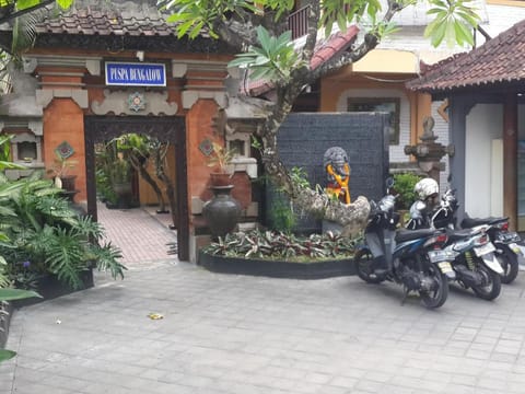 De Puspa Residence Seminyak Bed and Breakfast in Kuta