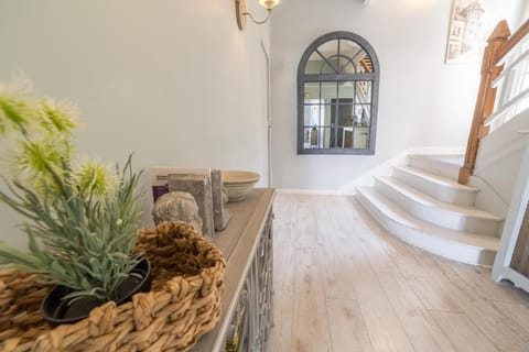 The Originals Boutique, Hôtel Les Poèmes de Chartres (Inter-Hotel) Hotel in Chartres