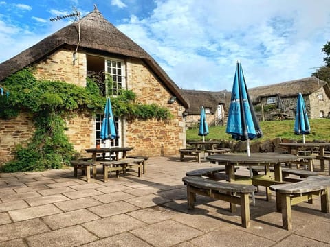 Bearslake Inn Inn in West Devon District