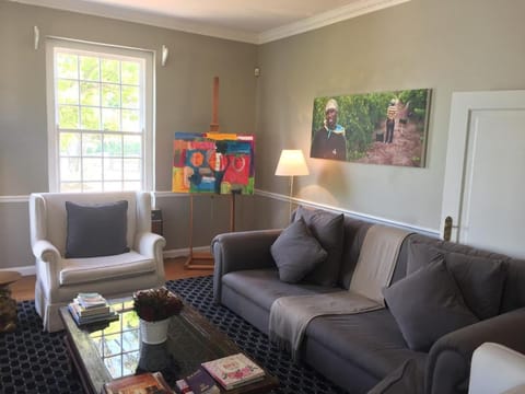 Albourne Guesthouse Bed and Breakfast in Cape Town