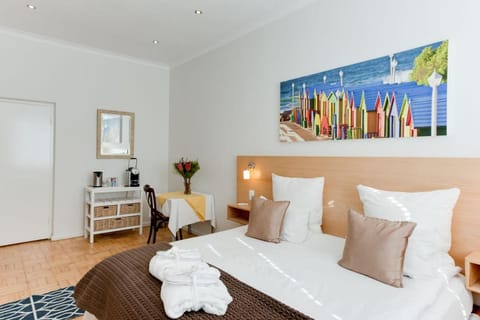 Albourne Guesthouse Bed and Breakfast in Cape Town