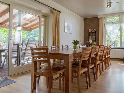 Cosy vacation home with a garden Vacation rental in Limburg (province)