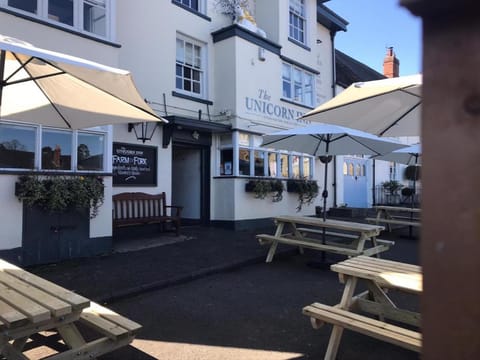 OYO Unicorn Inn Hotel in West Oxfordshire District