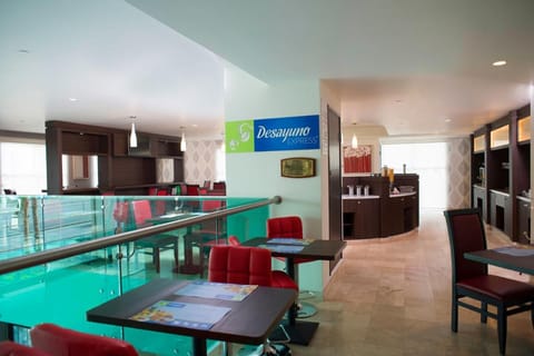 Holiday Inn Express & Suites Queretaro By IHG Hotel in Santiago de Queretaro
