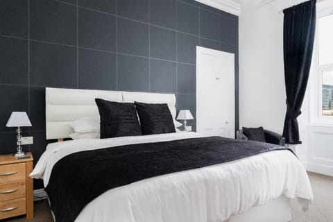 Rosebank Guest House Hotel in Perth