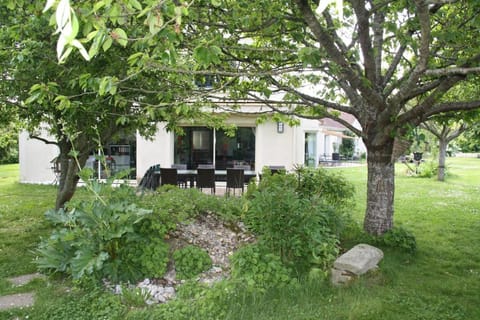 La Raimbaudière Bed and Breakfast in Île-de-France