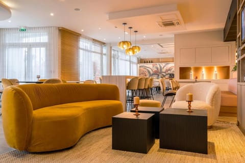 Kyriad Prestige Vannes Centre - Palais des Arts Hotel in Vannes