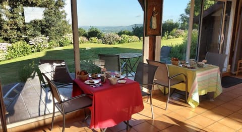 Domaine les Marronniers Hotel in Normandy