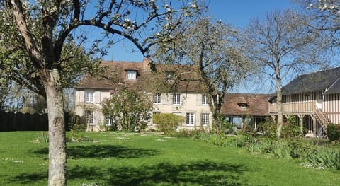 Domaine les Marronniers Hotel in Normandy