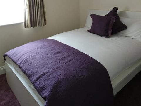 The Dakota Guesthouse Baginton Bed and Breakfast in Coventry